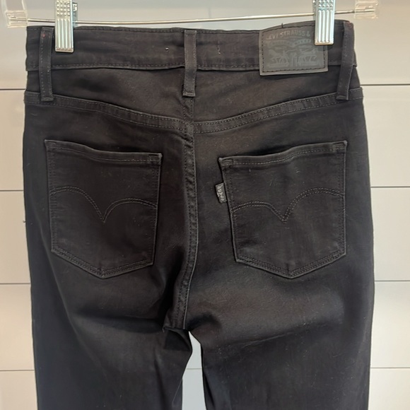 Levi’s 721 high-rise skinny jeans - Picture 2 of 5